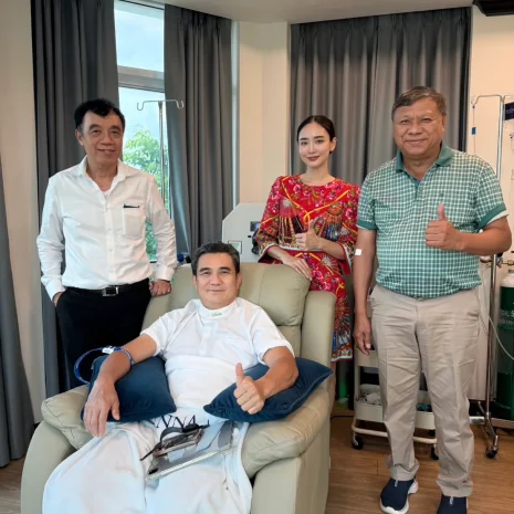 ดร.วิวัฒน์ กรมดิษฐ์ และ สส.มานิตย์ ภาวสุทธิ์