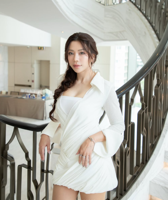 Khun Ink Duangporn
