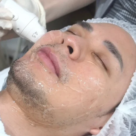 คุณแท็ค ภรัณยู โรจนวุฒิธรรม