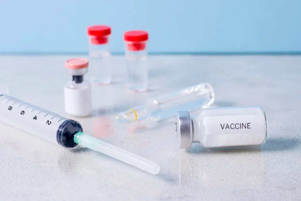 โปรตีนหนาม (Spike Protein) คืออะไร? อาการและผลข้างเคียงที่ควรรู้