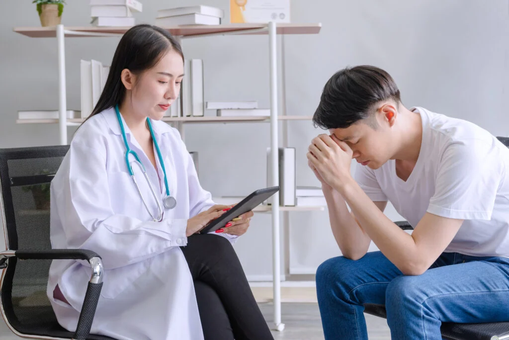 Testosterone Replacement Therapy (TRT) คืออะไร ช่วยเรื่องอะไรได้บ้าง มีผลข้างเคียงไหม