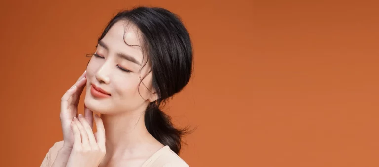 LINNA Facial Aqua Peel Treatment at LINNA Clinic