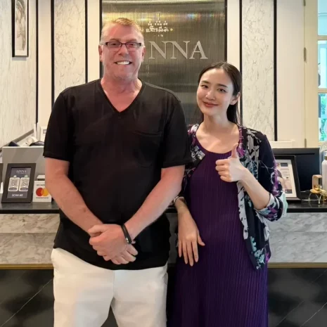 คุณโทมัส คาร์ลอส จาก อเมริกา